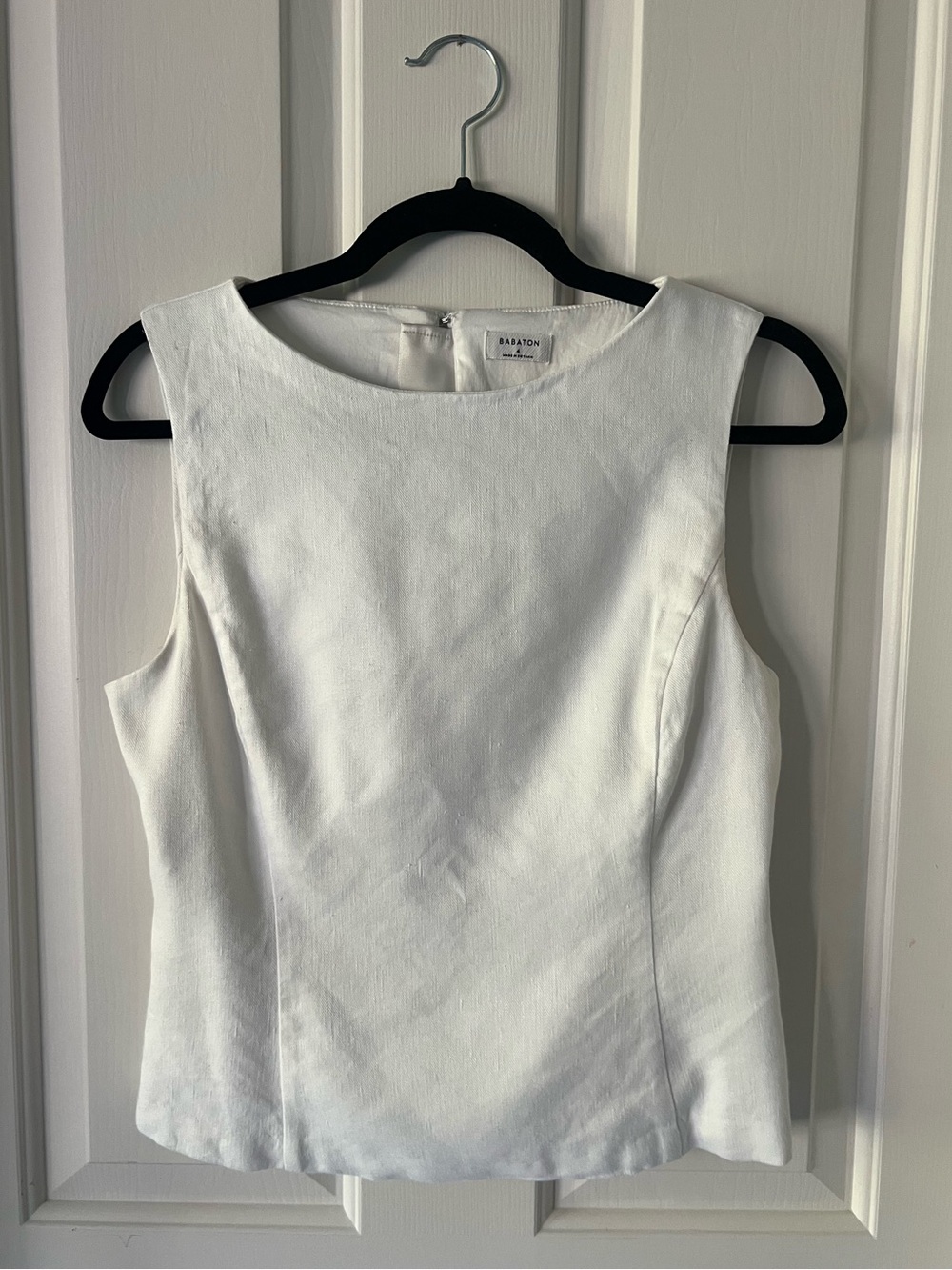 Babaton Enigma Linen Top